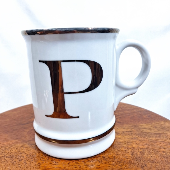 Williams Sonoma P Monogram 16 oz Gold Rim Mug - Picture 1 of 11